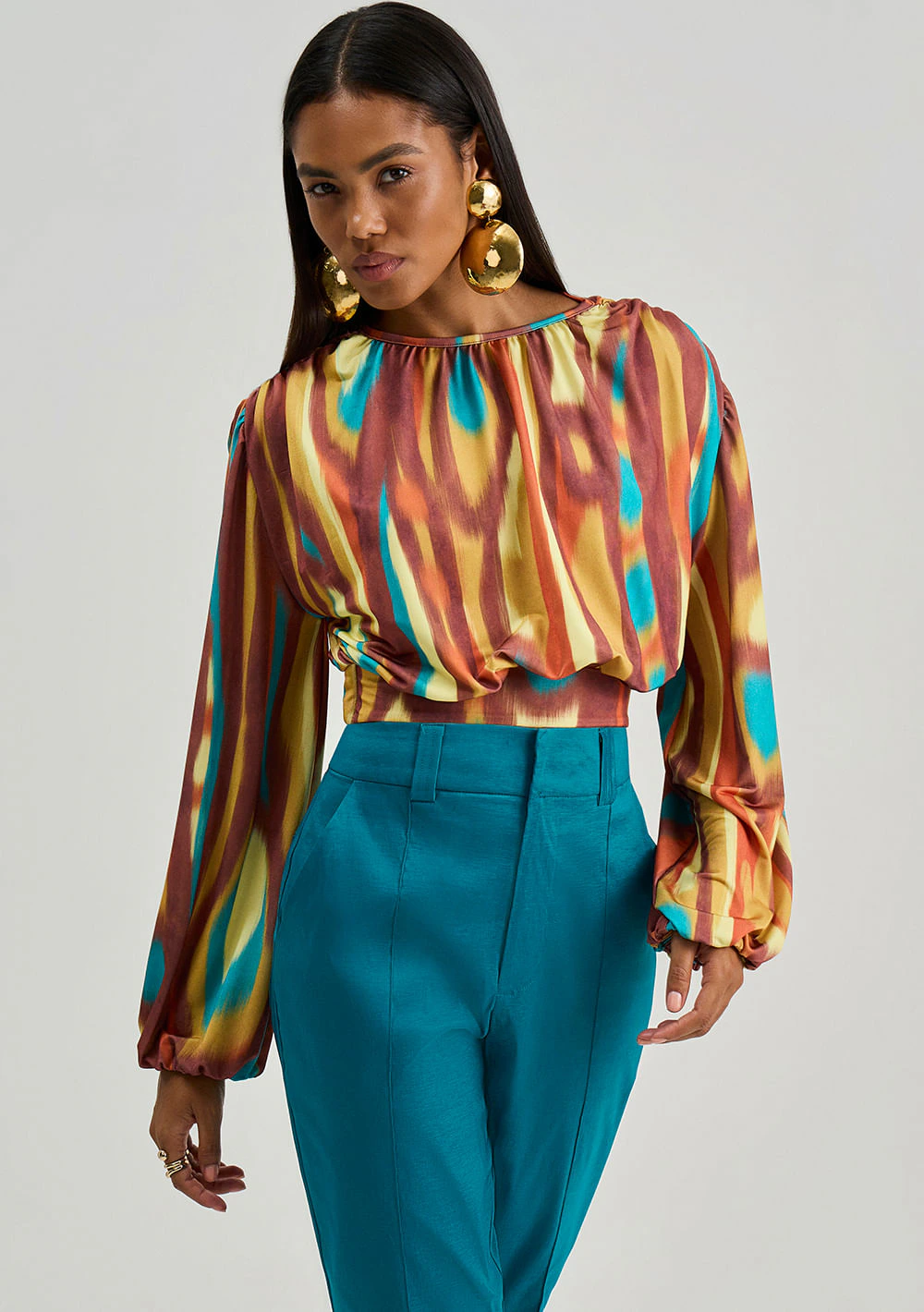 Blusa Iódice Solta Decote Careca Manga Longa Cropped Amarelo