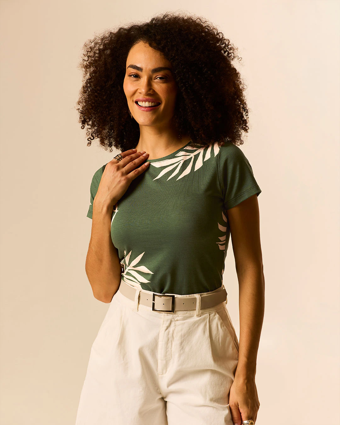 Blusa Feminina Slim Estampada Manga Curta Em Viscose Stretch