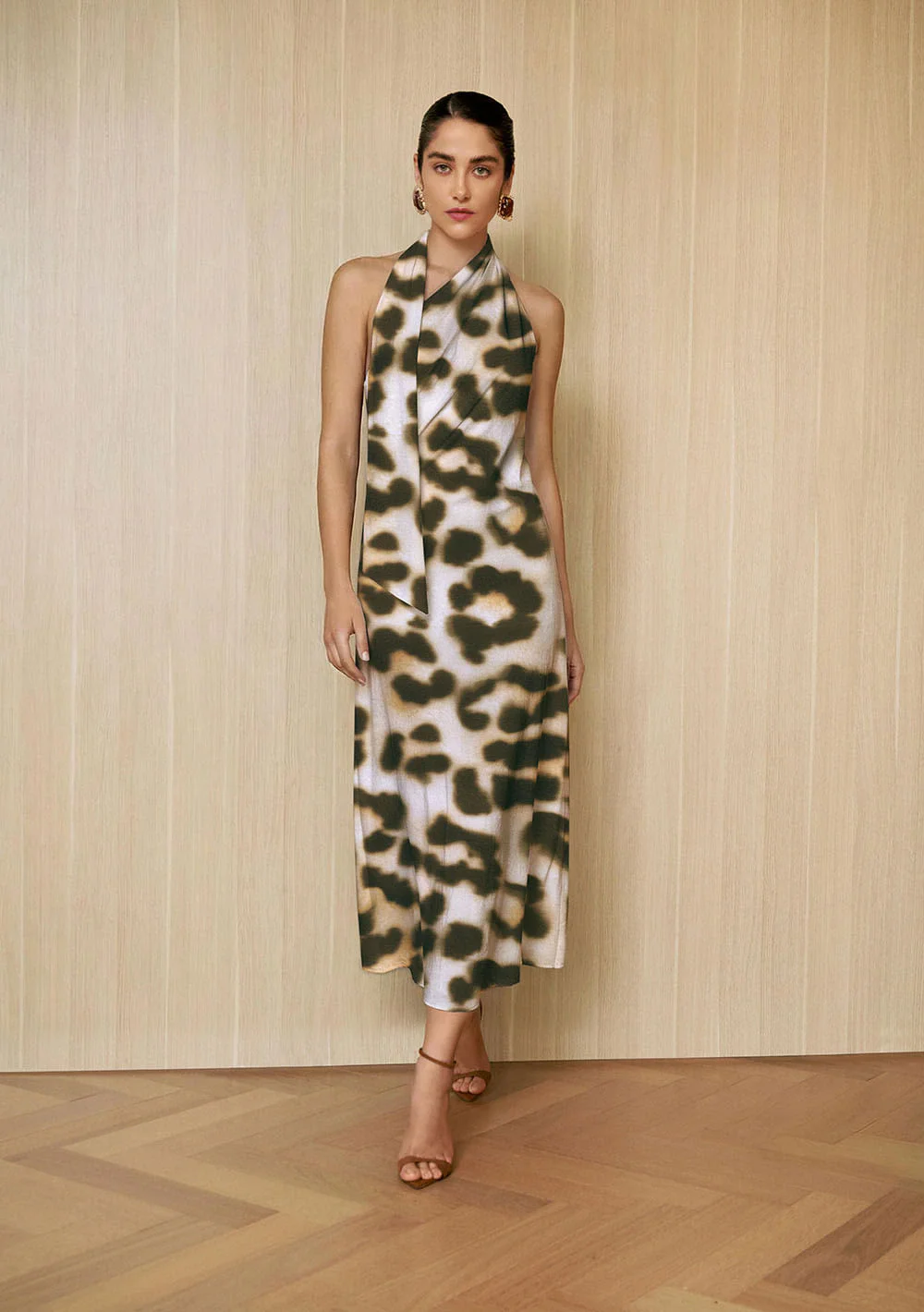 Vestido Midi Cava Francesa Istinto Marrom