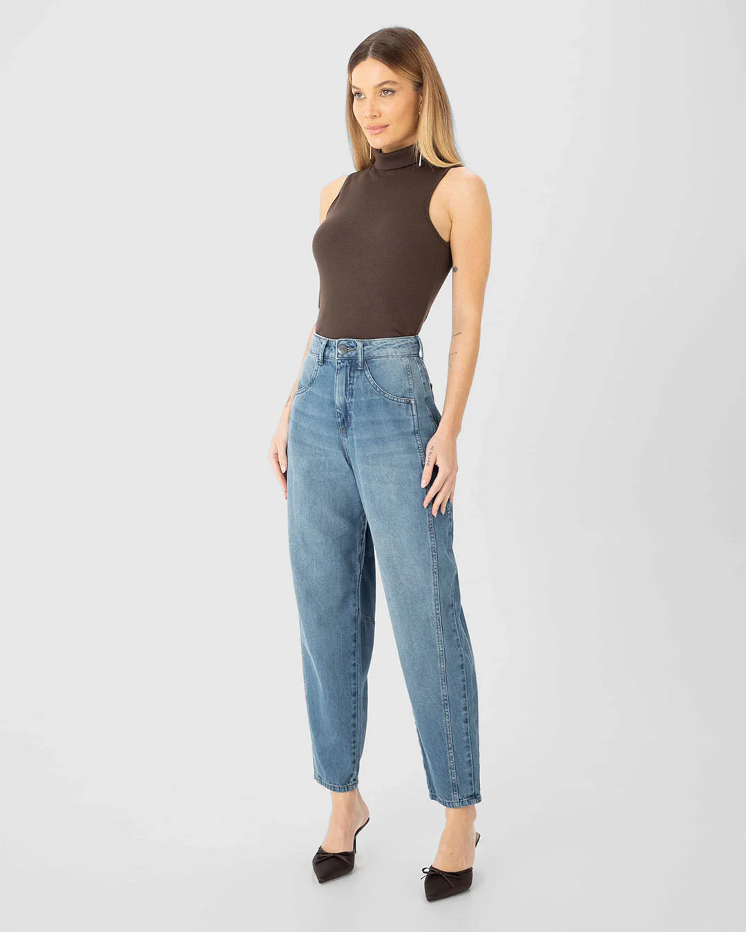 Calça Feminina Barrel Cintura Alta Em Jeans 100% Algodão - ENFIM