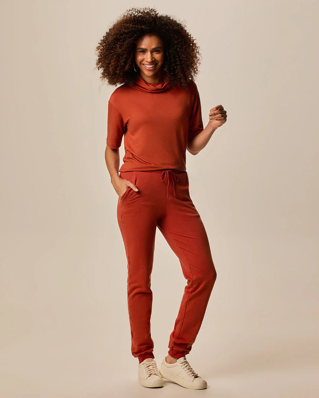 Calça Básica Feminina Jogger Bolso Faca Em Moletom Stretch Flanelado