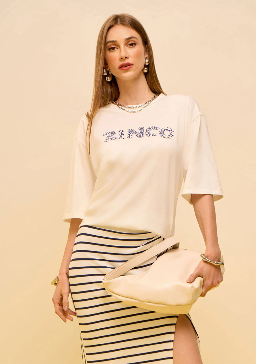 Camiseta Zinco Solta Decote Careca Manga Curta Padrão Off White