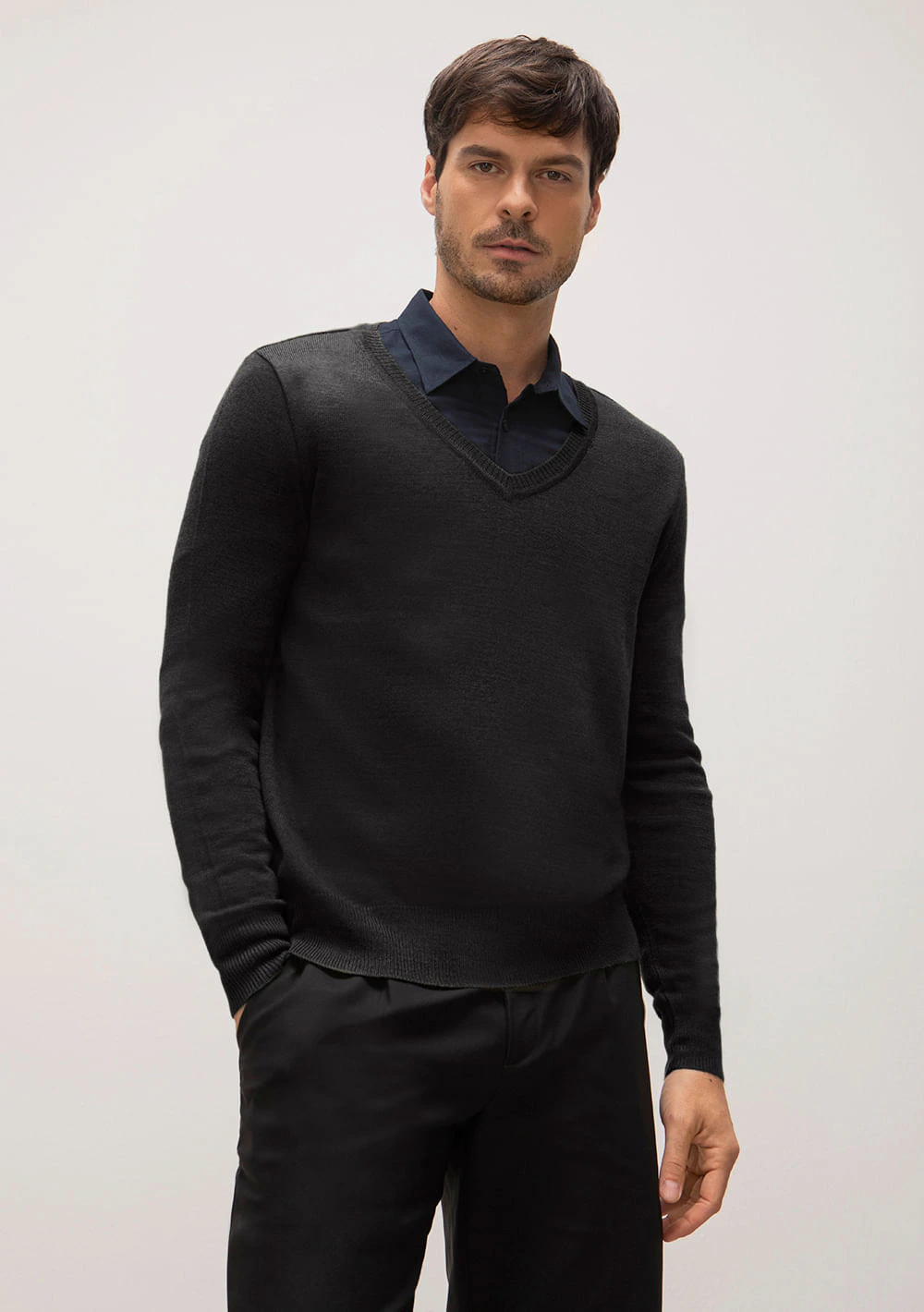 Blusa Decote V Manga Longa Tricôt Preto