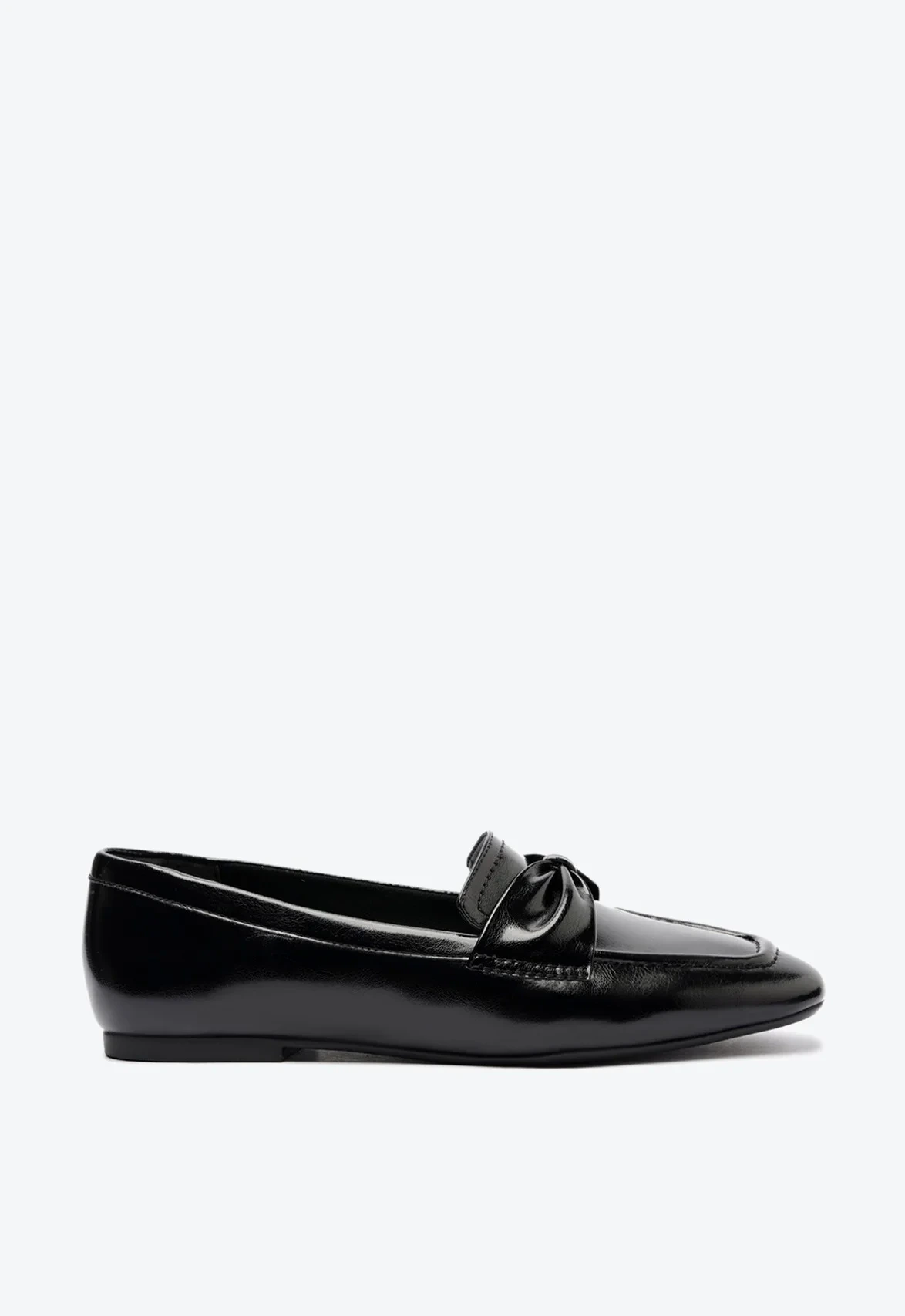 Mocassim Laço Bico Quadrado Preto