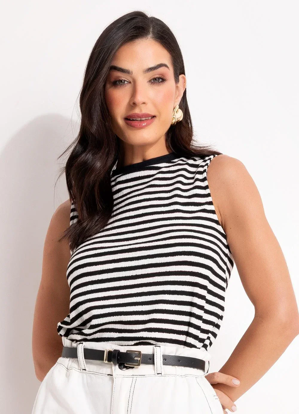 Quintess - Blusa Listrado Preto e Branco em Meia Malha
