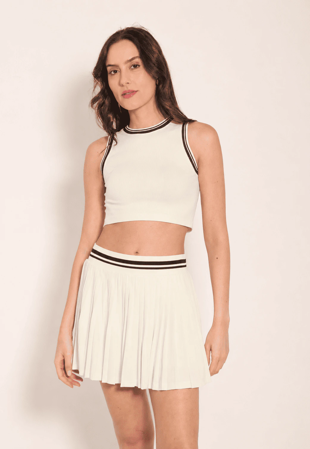 Conjunto Beach Tennis Top Cropped Fitness e Saia Plissada
