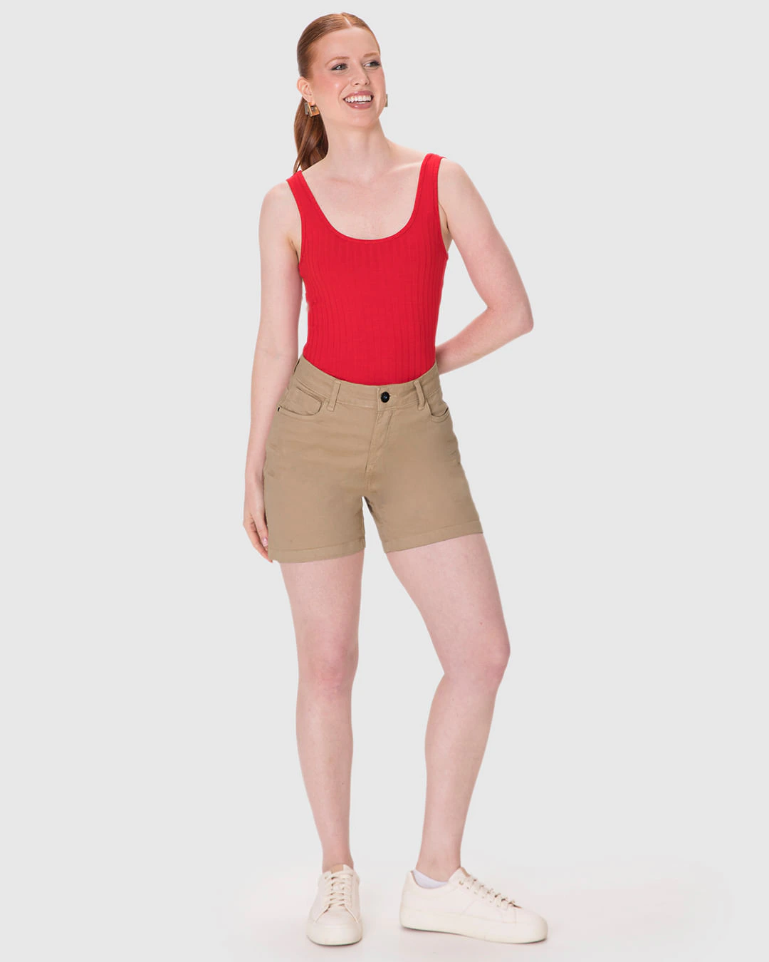 Bermuda Feminina Comfort Cintura Média Em Sarja Com Elastano