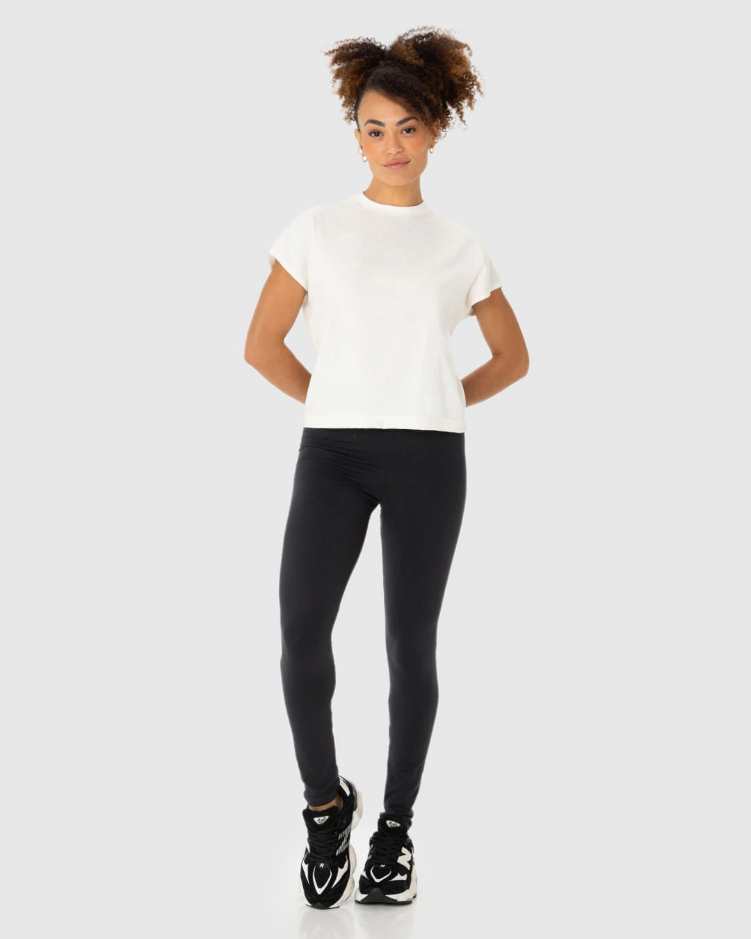 Calça Legging Básica Feminina Em Malha Supplex®