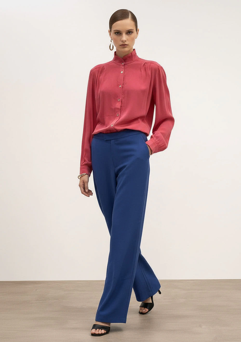 Camisa Solta Gola Alta Manga Longa Padrão Rosa