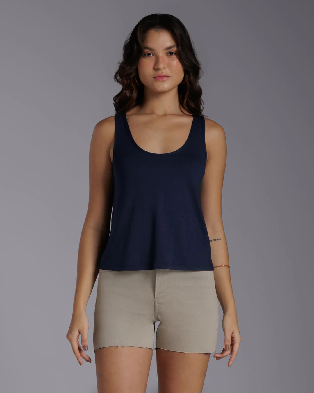Regata Decote U Modal Feminina - BASICAMENTE