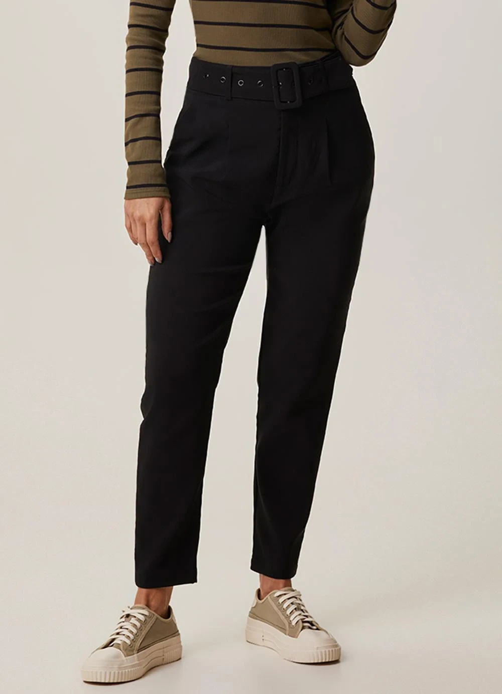 Malwee - Calça Carrot Alfataria Preto