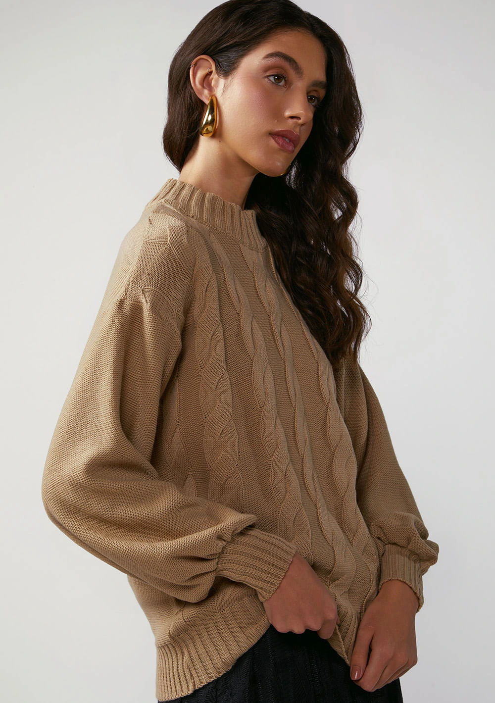 Blusa Zinco Oversized Decote Careca Manga Longa Padrão Bege Claro