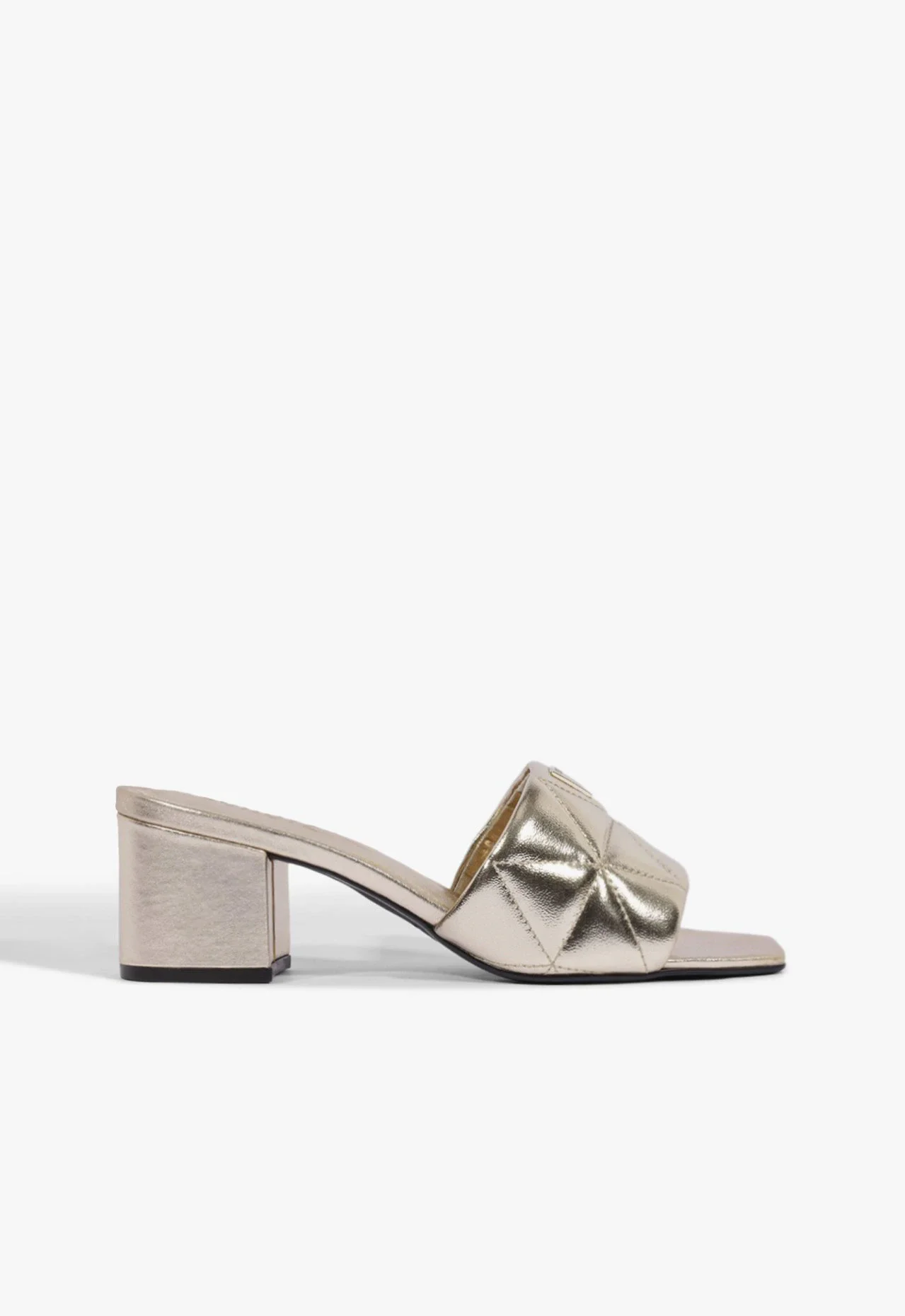 Mule Feminino Metalizado Salto Bloco Matelassê Dourado
