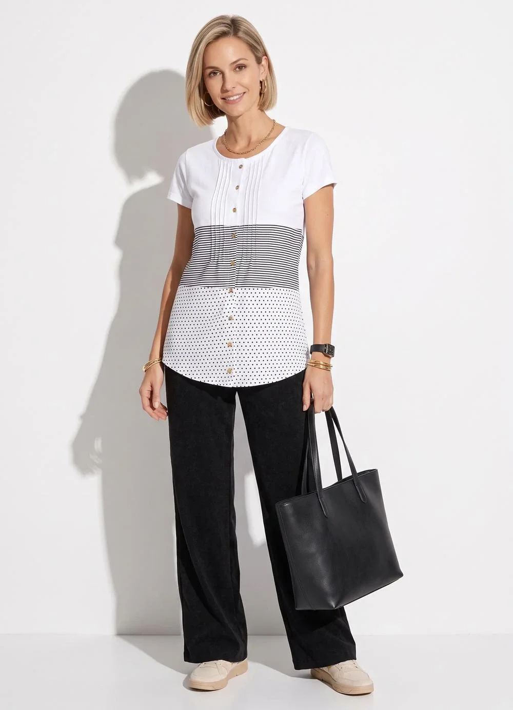 Quintess - Blusa com Botões Frontais Listras e Branco