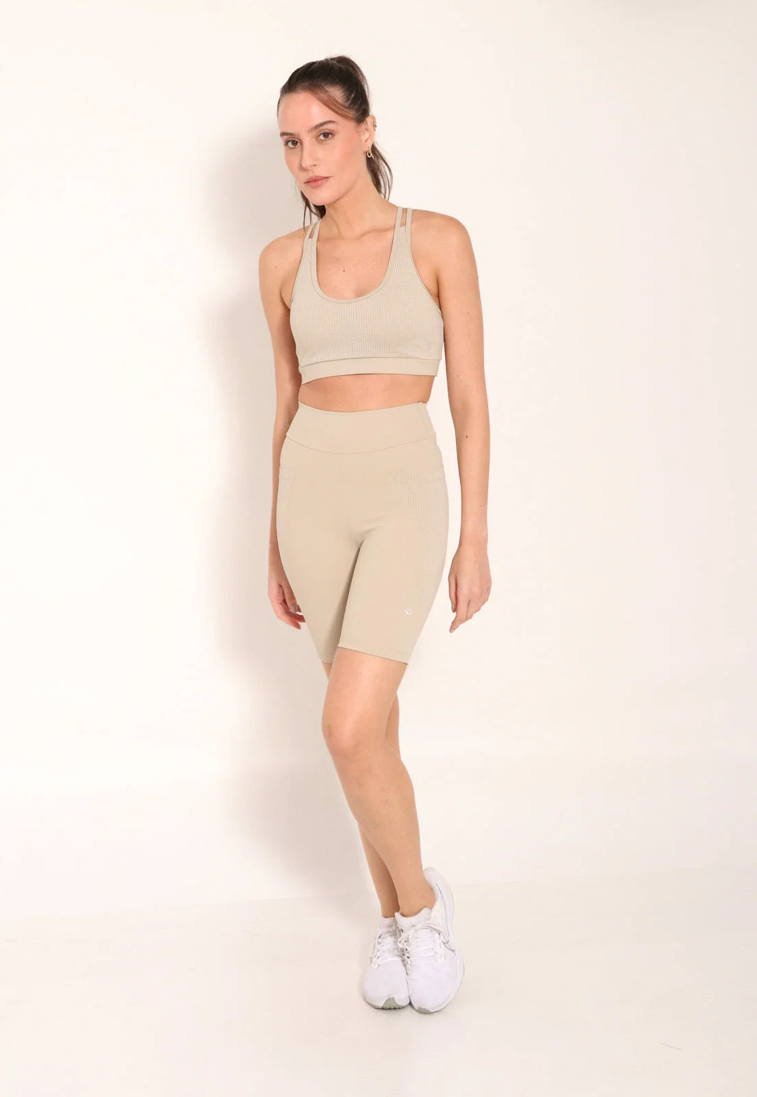 Bermuda Fitness Compress Com Bolsos