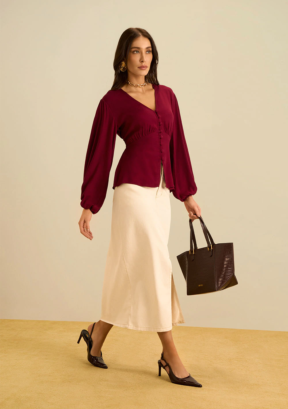 Blusa Maria.Valentina Ajustada Decote V Manga Longa Padrão Bordo
