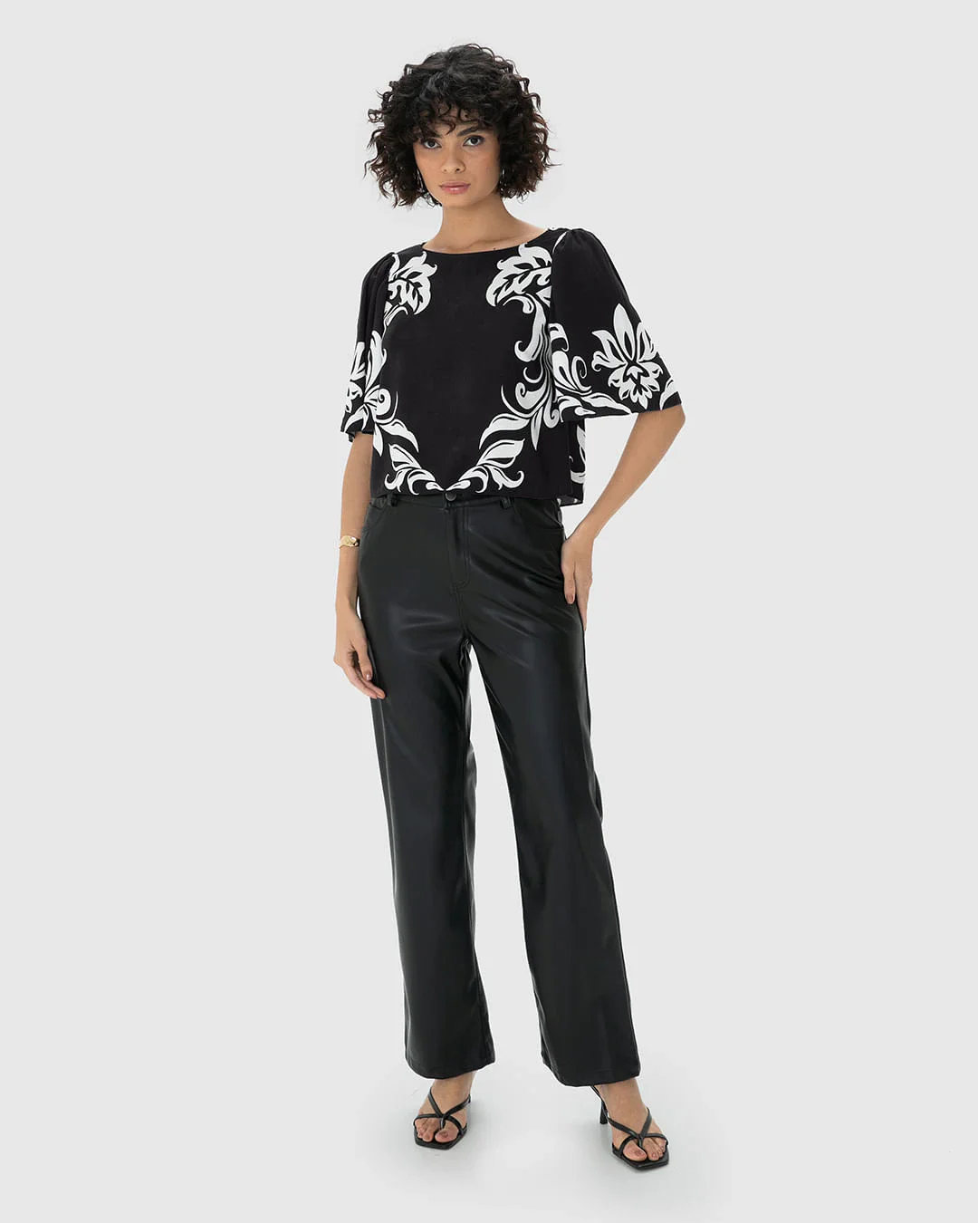 Blusa Ampla Feminina Estampada Decote Canoa Em Viscose - ENFIM
