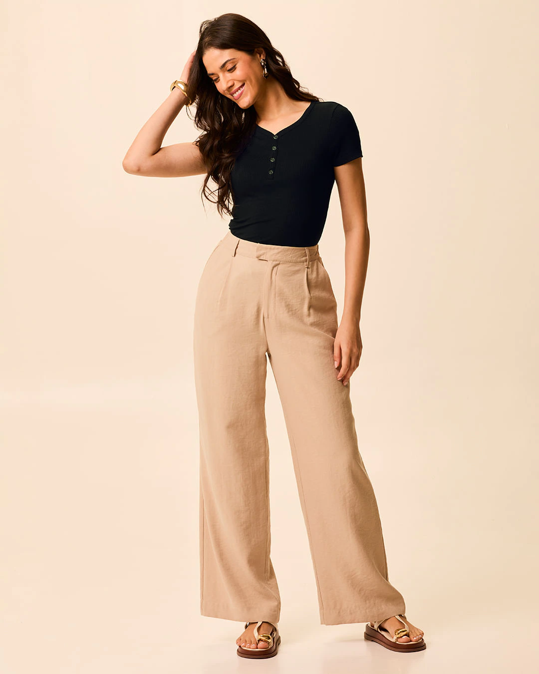Blusa Básica Feminina Detalhe Peitilho Frontal Em Malha Viscose Canelada
