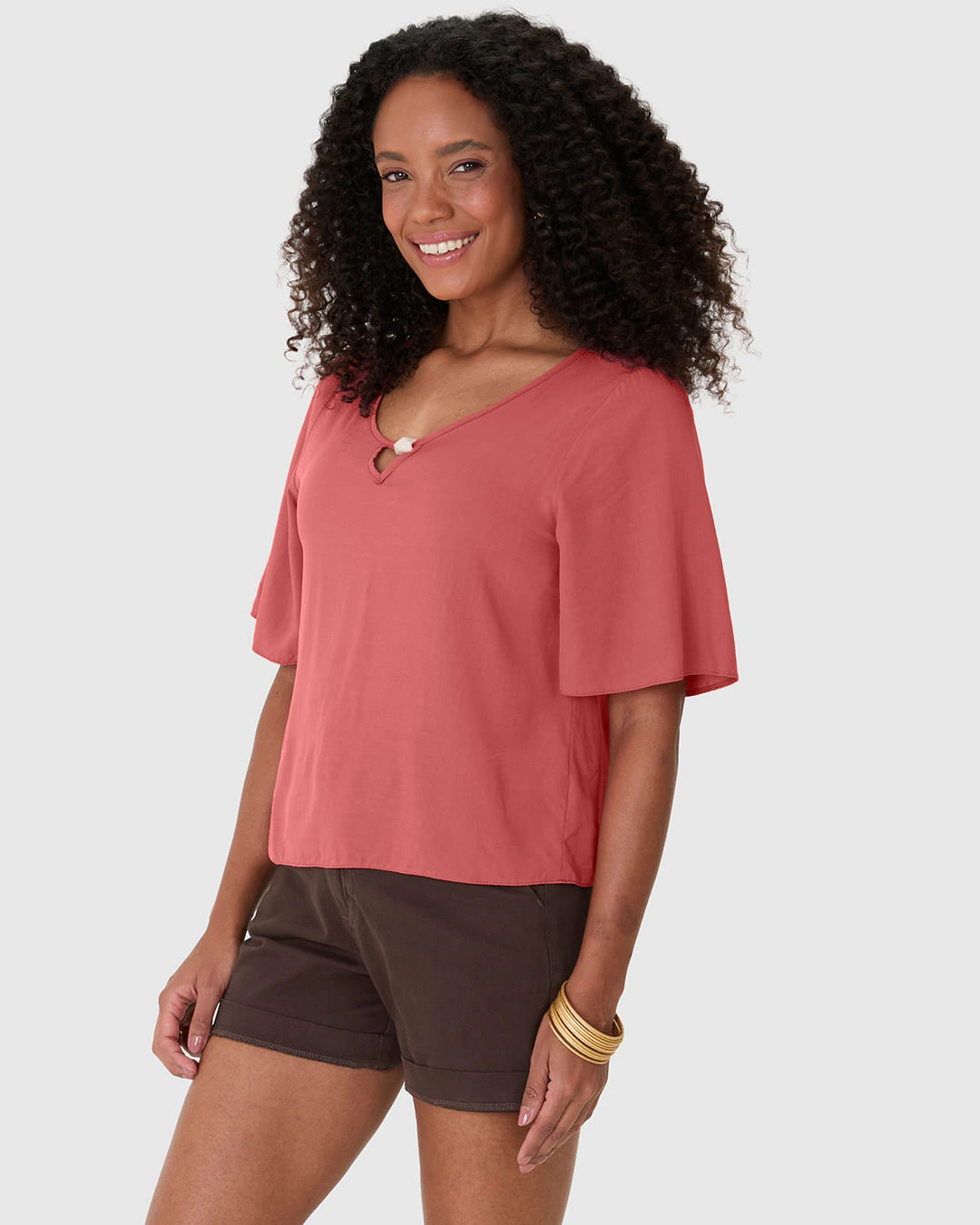 Blusa Feminina Ampla Decote V Detalhe Vazado Em Viscose