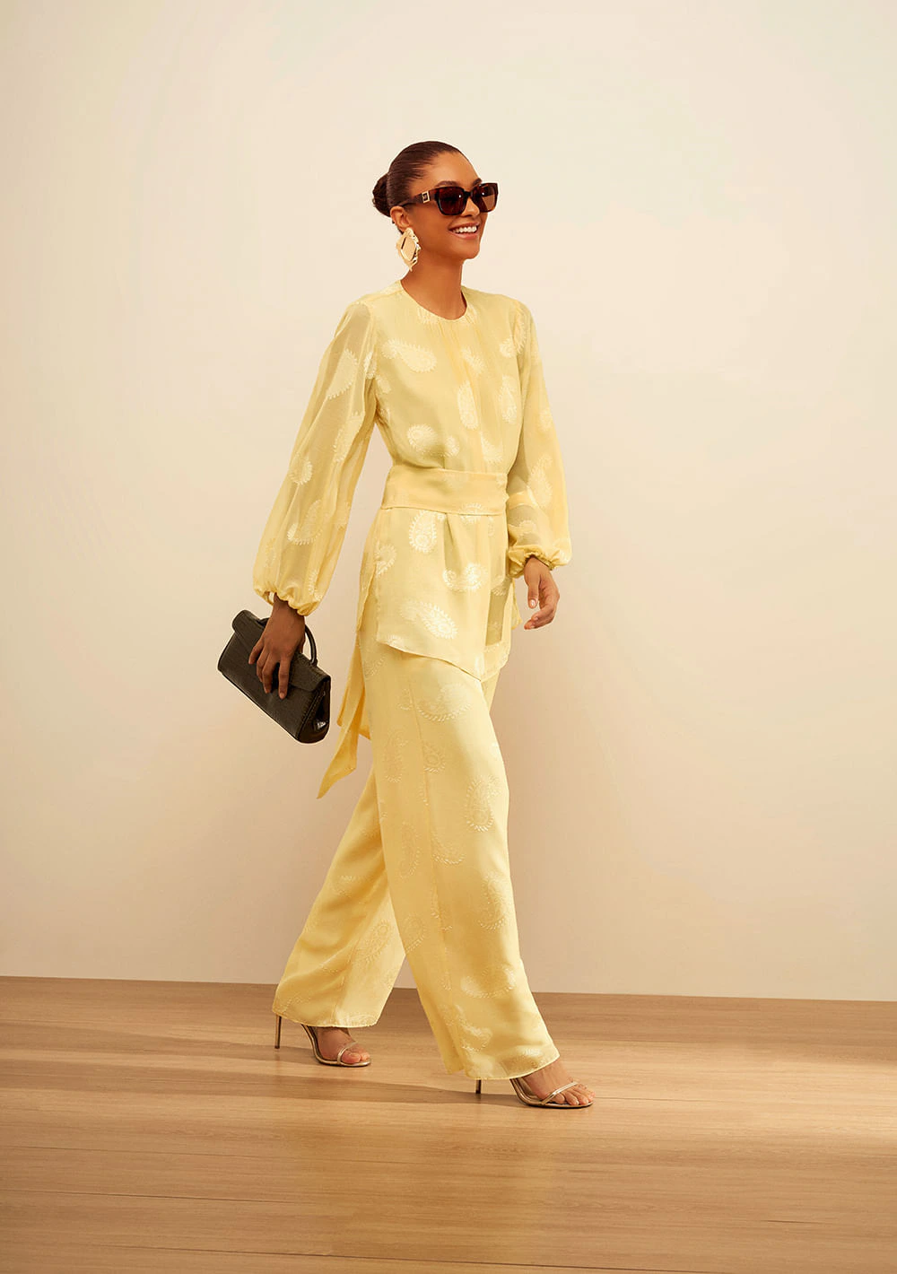 Calca Reta Fulgor Amarelo