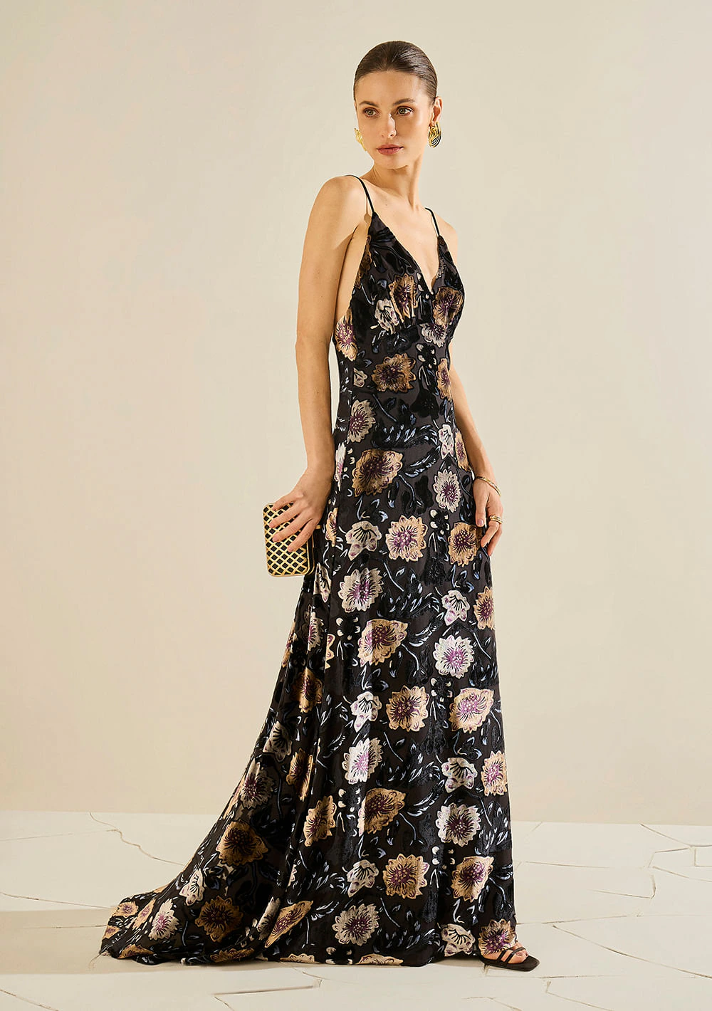 Vestido Ajustado Decote V Com Alca Longo Preto