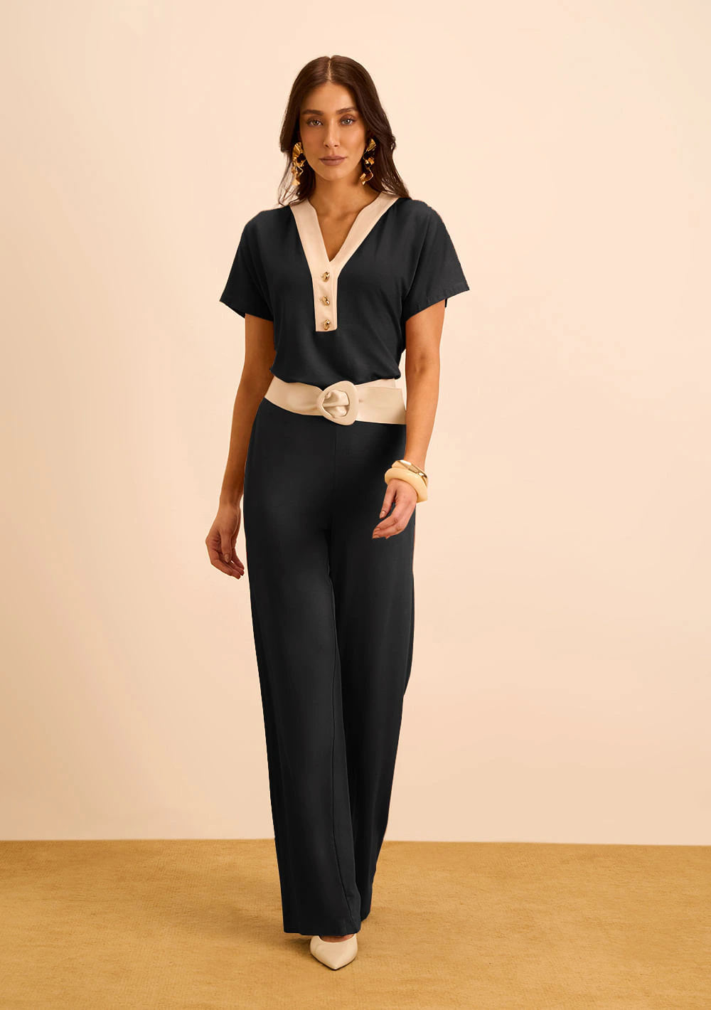Blusa Maria.Valentina Ajustada Decote V Manga Curta Padrão Preto
