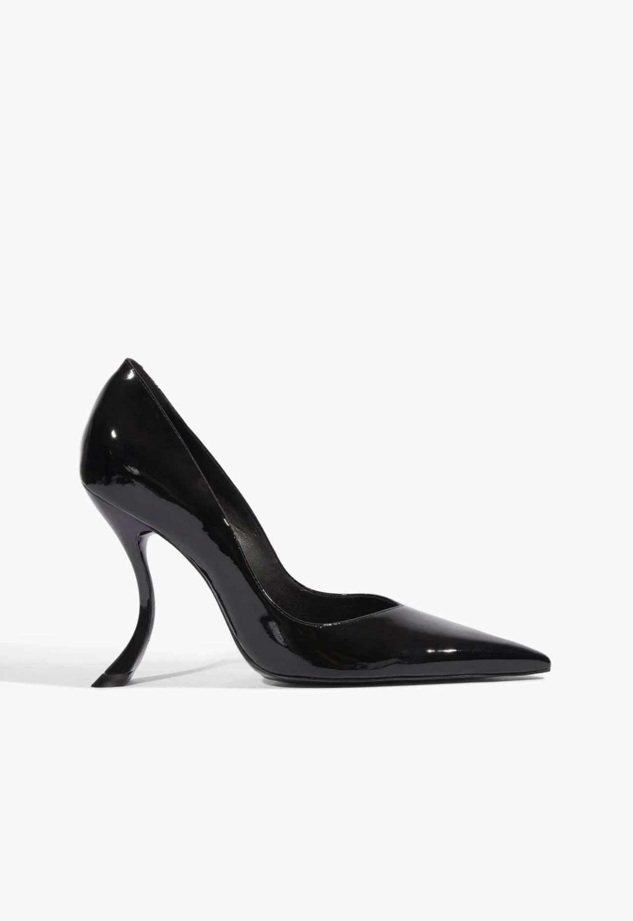 Scarpin Bico Fino Couro Preto