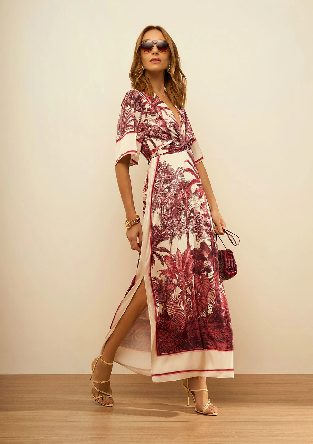 Vestido Maria.Valentina Solto Decote V Manga Curta Longo Off White