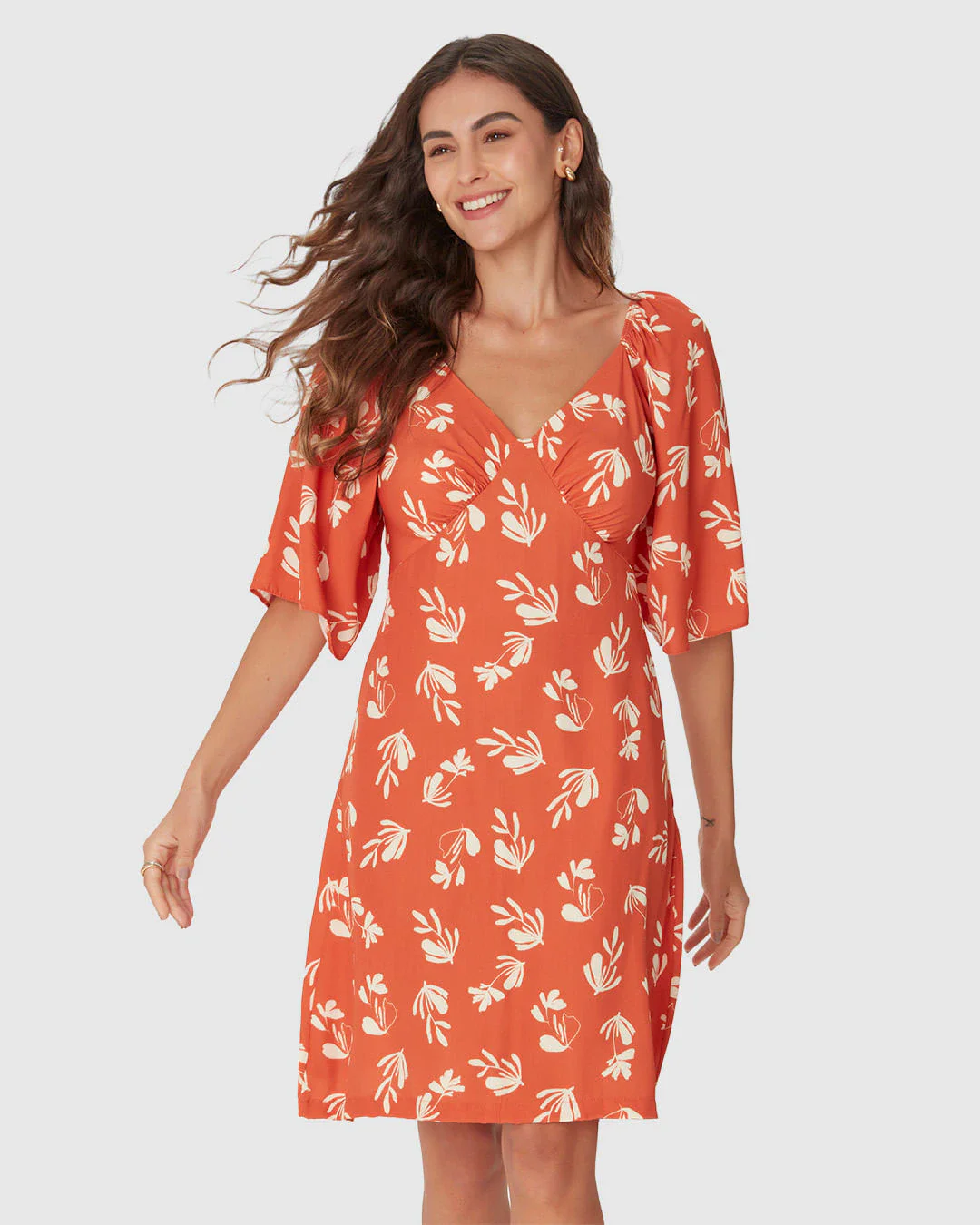 Vestido Feminino Evasê Decote V Manga Curta Em Viscose