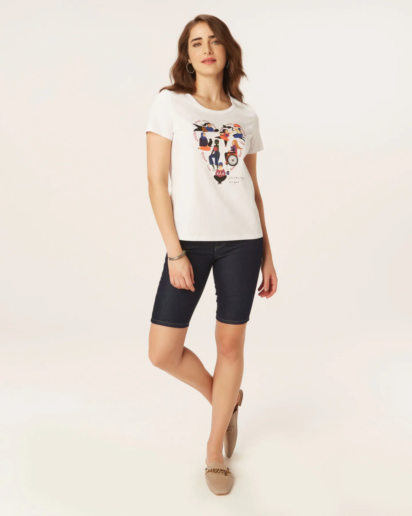 Bermuda Feminina Ciclista Em Jeans Com Elastano