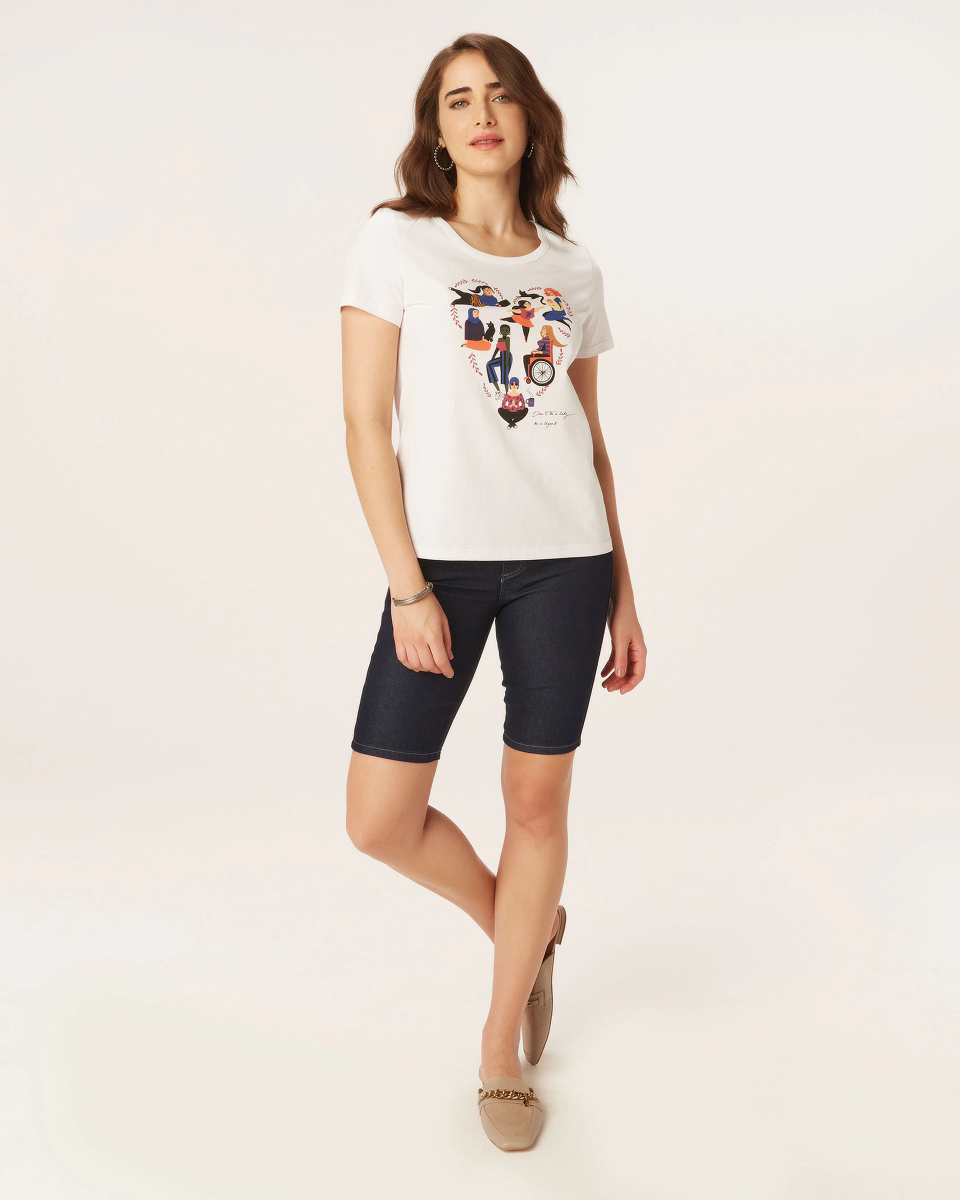 Bermuda Feminina Ciclista Em Jeans Com Elastano