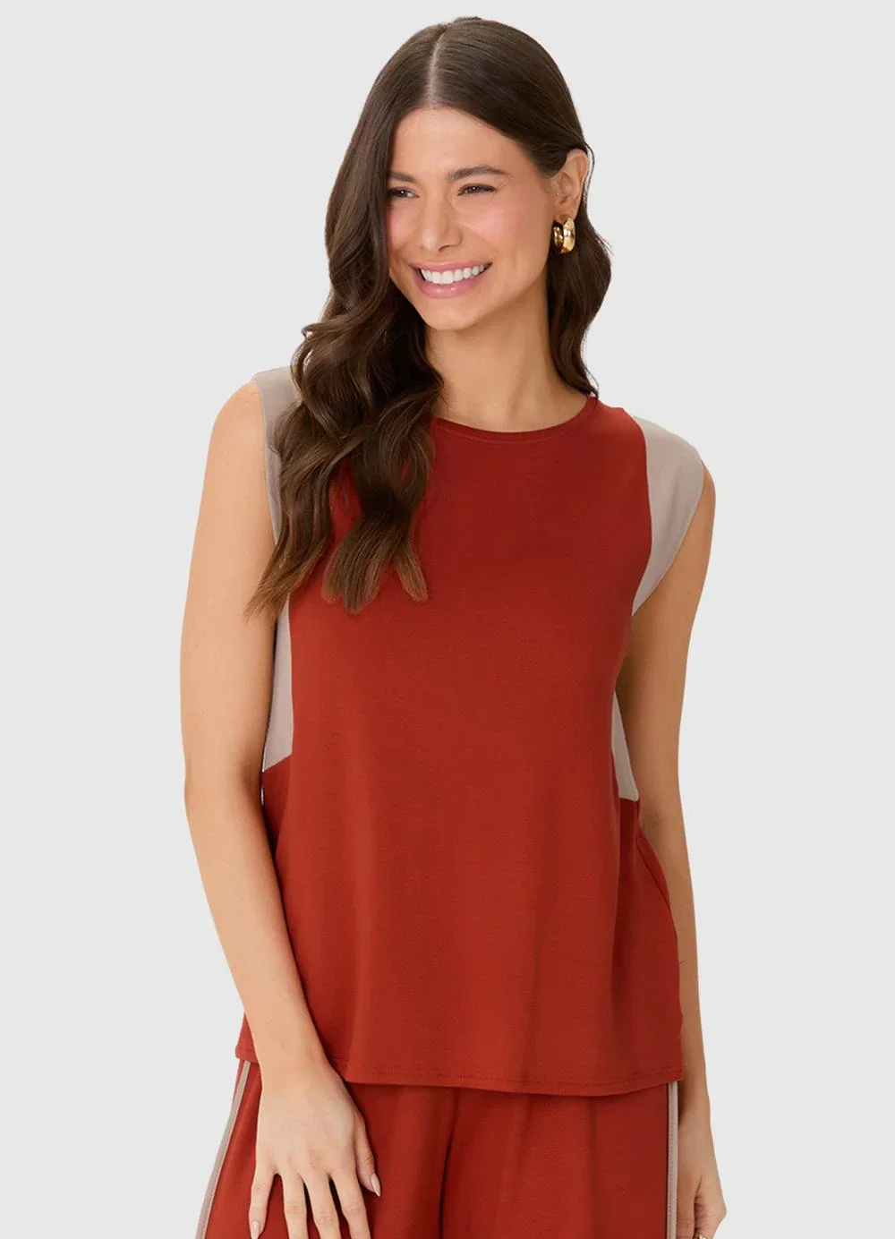 Malwee - Blusa Reta em Moletinho com Recorte Terracota
