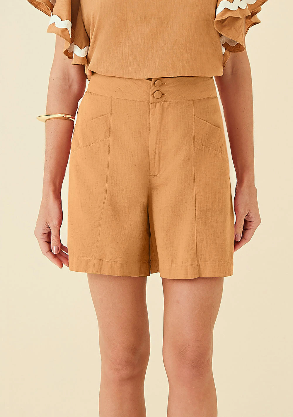 Shorts Maria.Valentina Alfaiataria Detalhe Sianinha Marrom