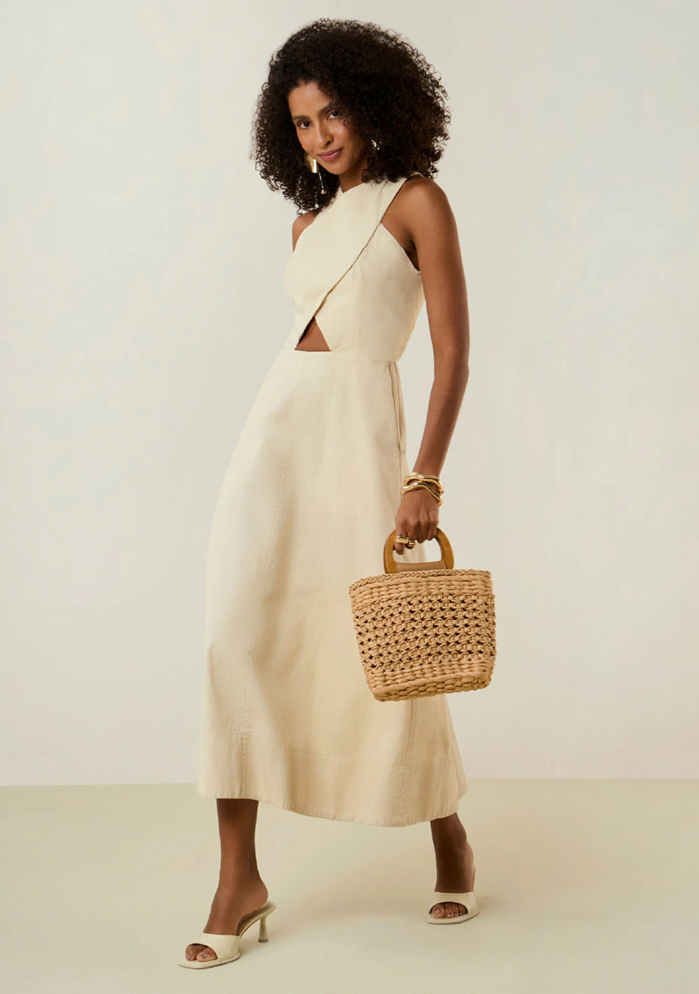 Vestido Maria.Valentina Solto Decote Transpassado Com Alça Longo Off White