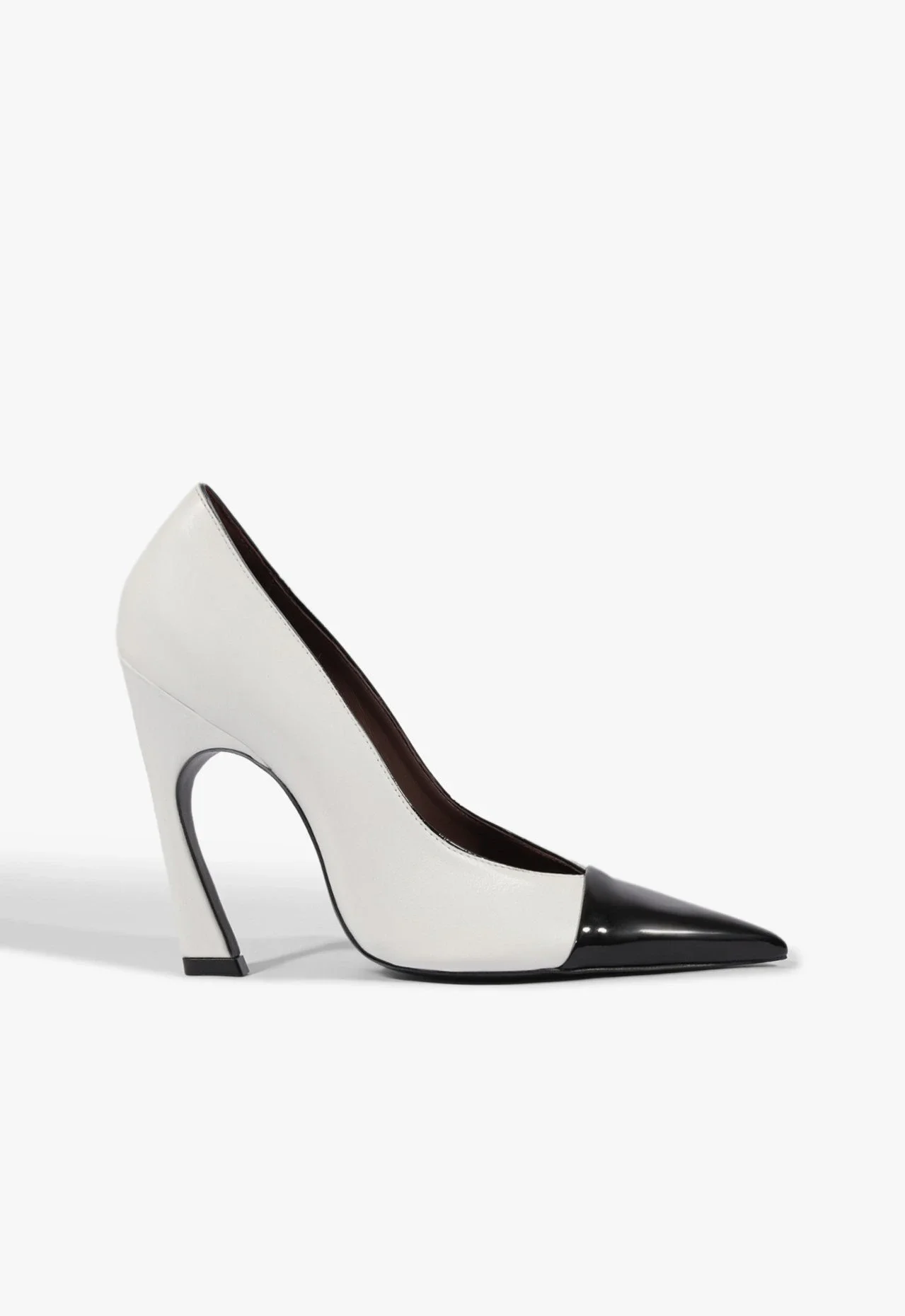 Scarpin Lexi Bico Fino Couro Branco e Preto