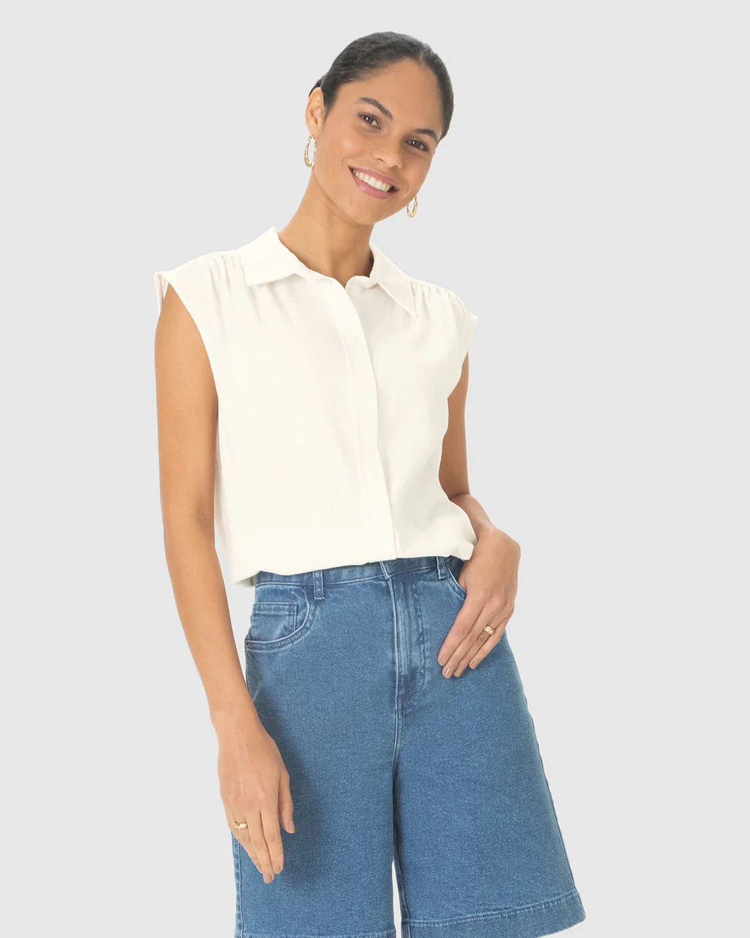 Camisa Feminina Tradicional Sem Manga Em Viscolinho