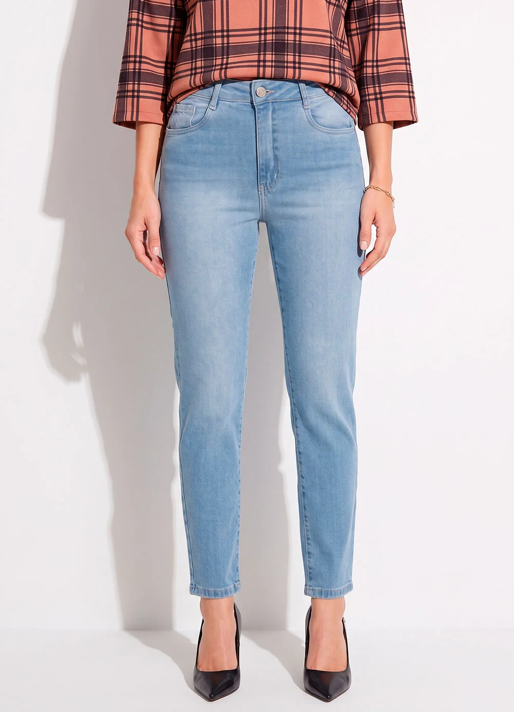 Quintess - Calça Jeans Azul Claro em Jeans