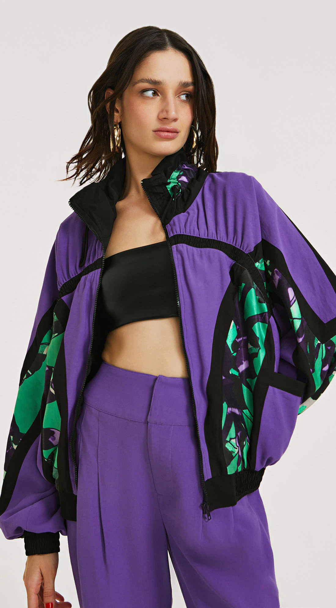 Jaqueta Morena Rosa Bomber Com Recorte Roxo