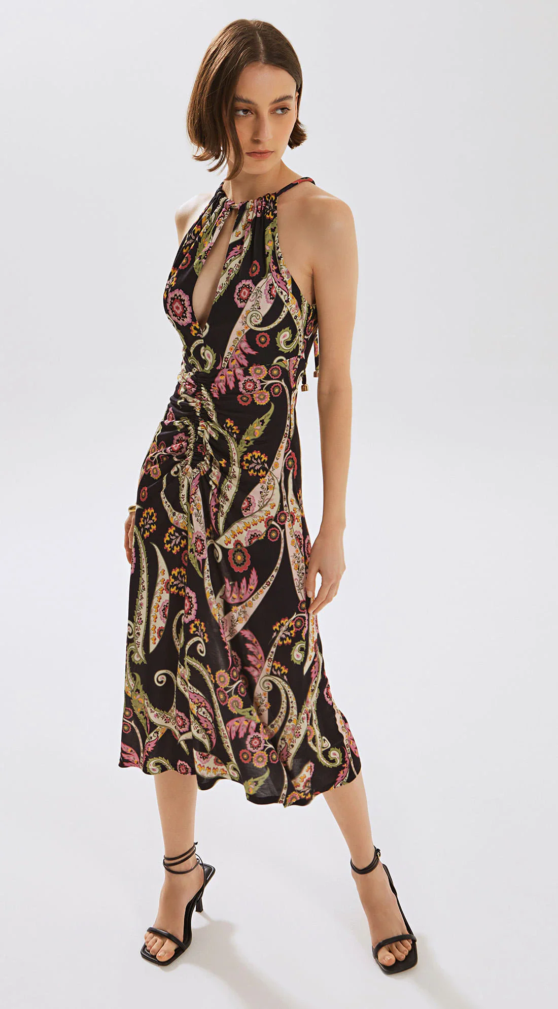Vestido Iódice Midi Decote Profundo Com Franzido Preto