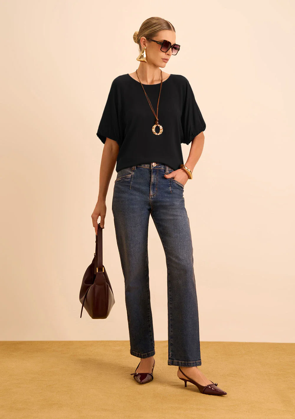 Blusa Maria.Valentina Solta Decote Careca Manga Curta Padrão Preto