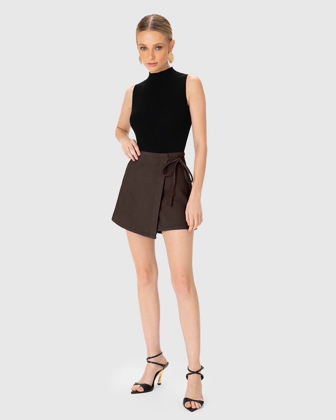 Shorts Saia Feminino Detalhe Amarração Em Sarja 100% Algodão - ENFIM