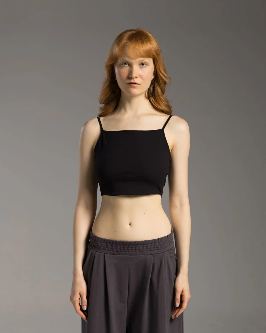 Top Cropped Tech Comfort Anti Odor Decote Reto Feminino - BASICAMENTE