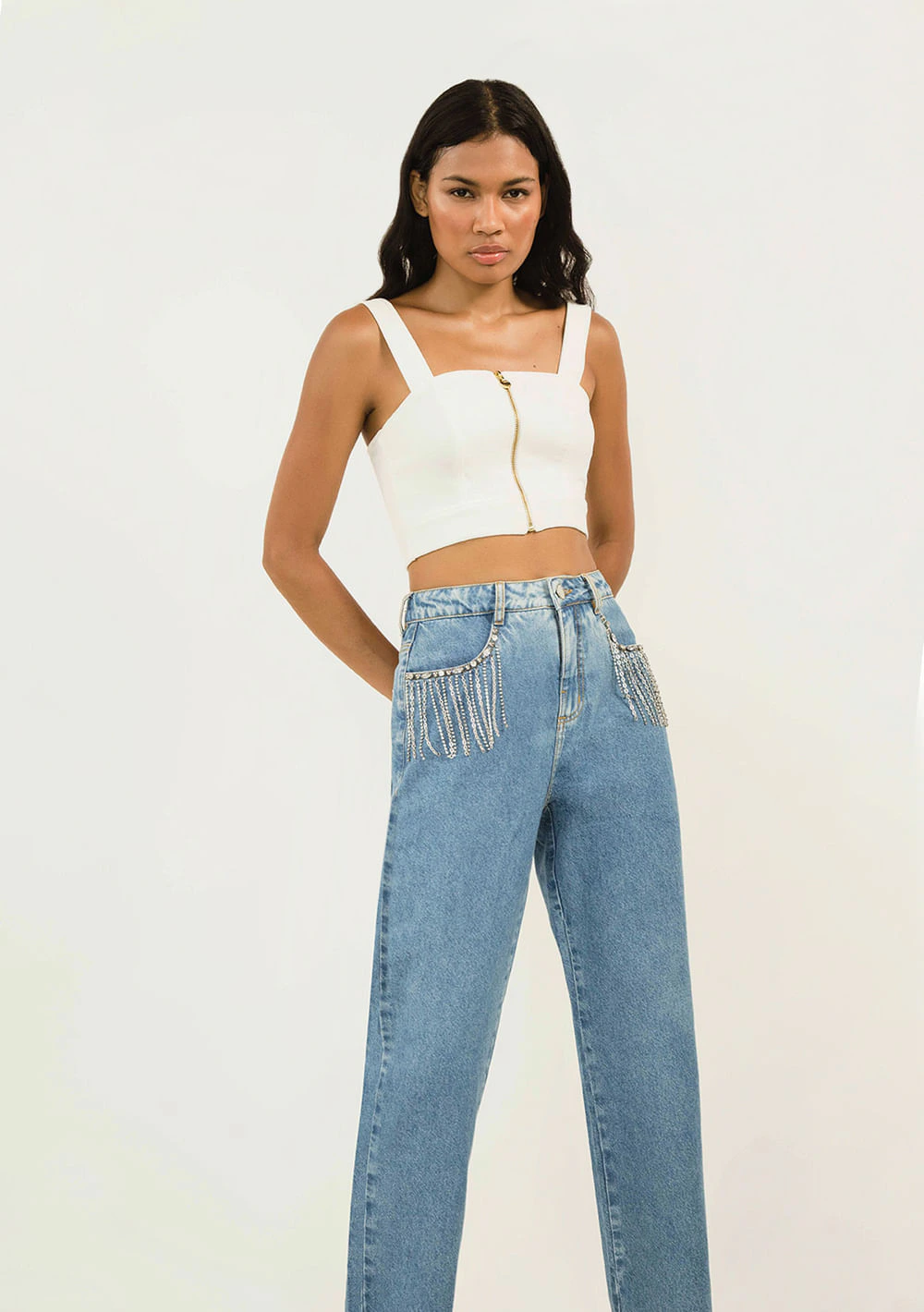 Calça Zinco Reta Cós Alto Bordado Manual Jeans