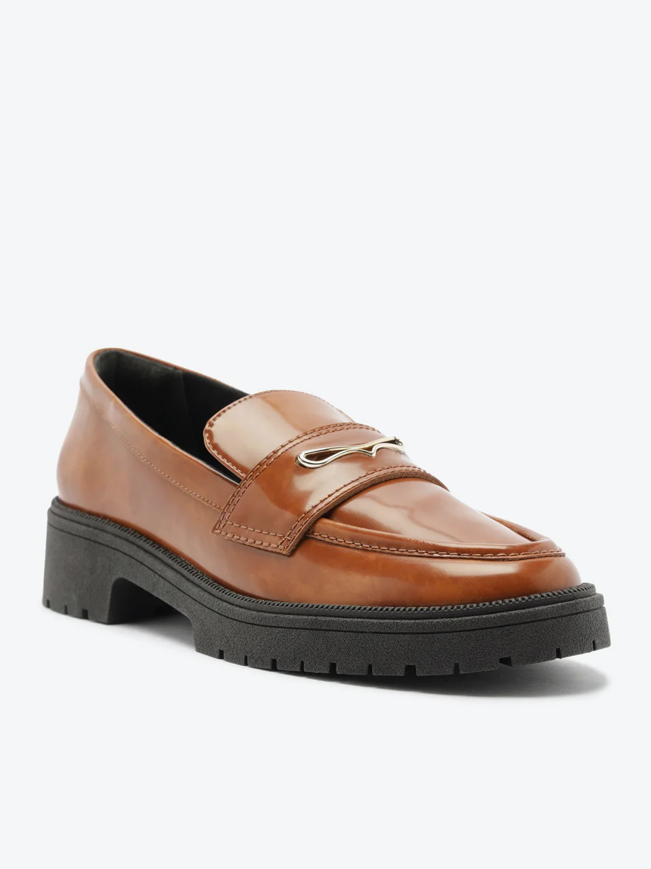 Mocassim Sola Tratorada Detalhe Metal Caramelo