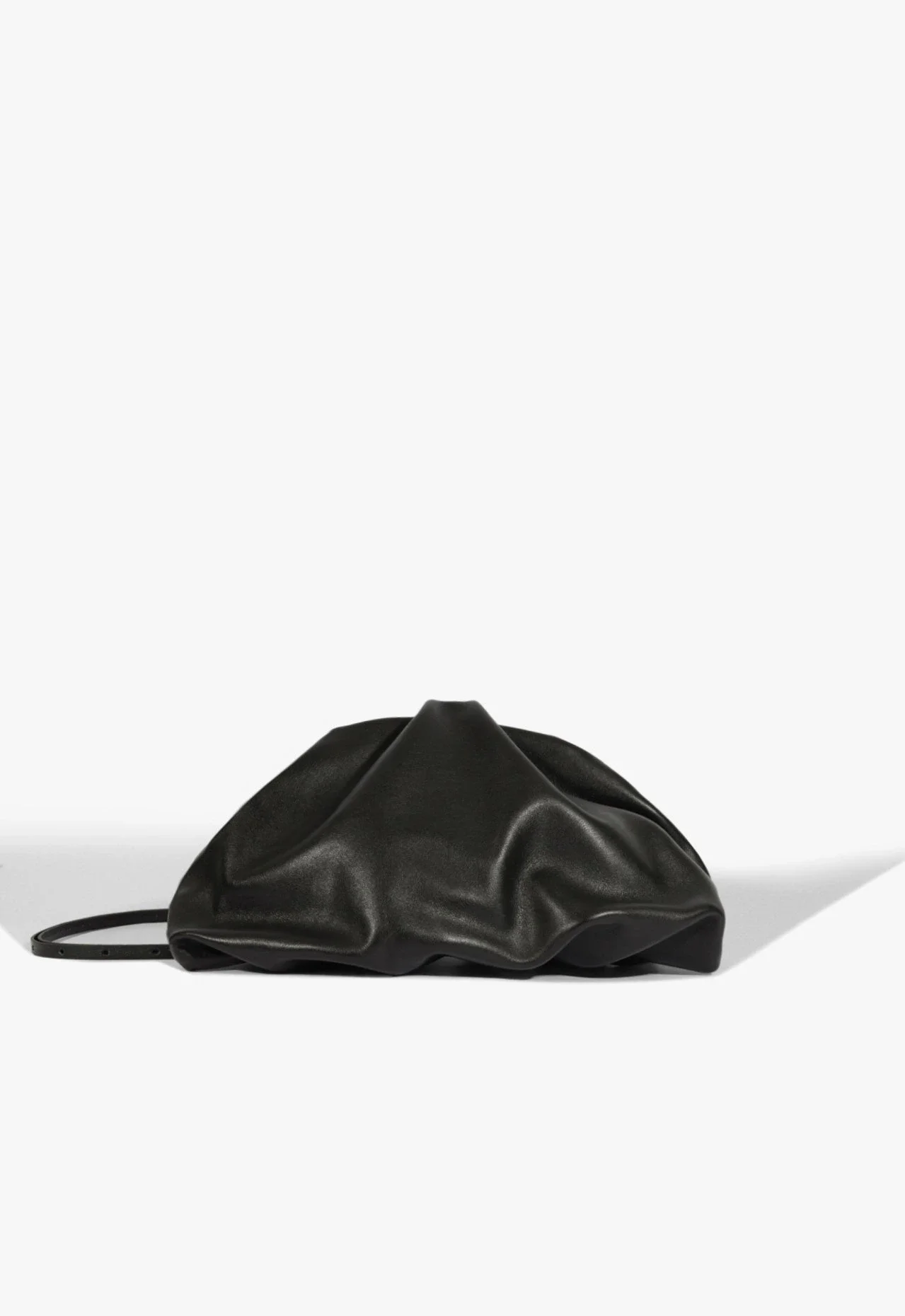 Bolsa Maxi Clutch Tiracolo Avril Couro Preta