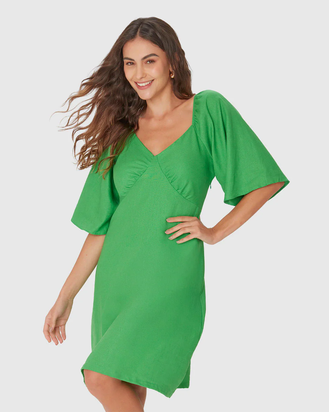 Vestido Feminino Evasê Decote V Manga Curta Em Viscolinho