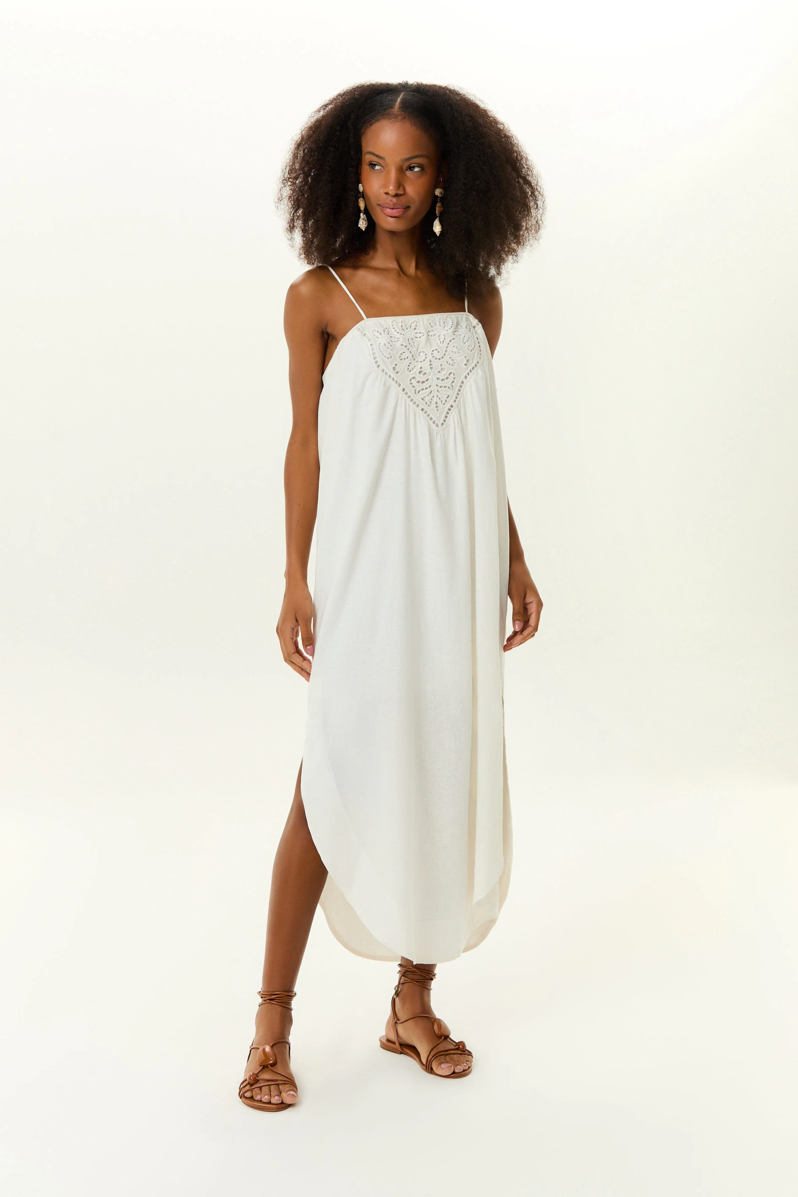 Vestido Midi Pala Bordado Ivy