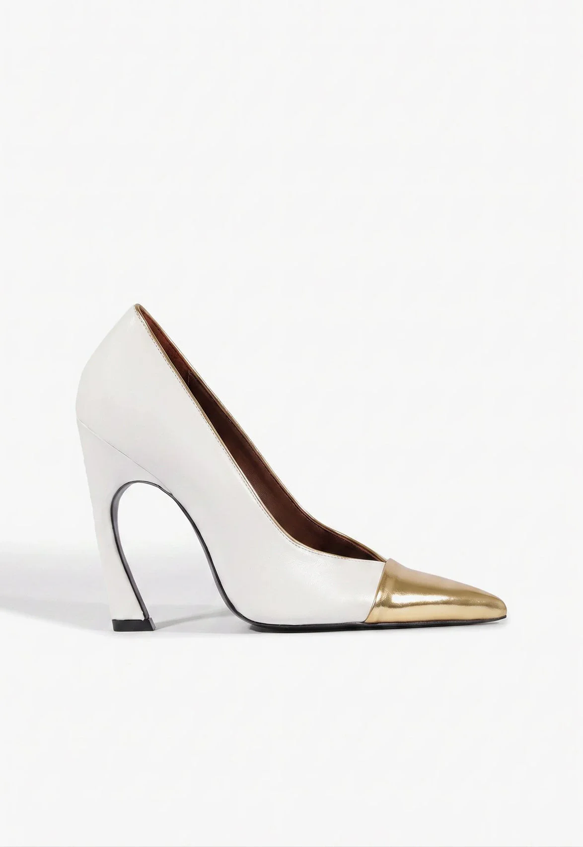 Scarpin Lexi Bico Fino Couro Branco e Dourado