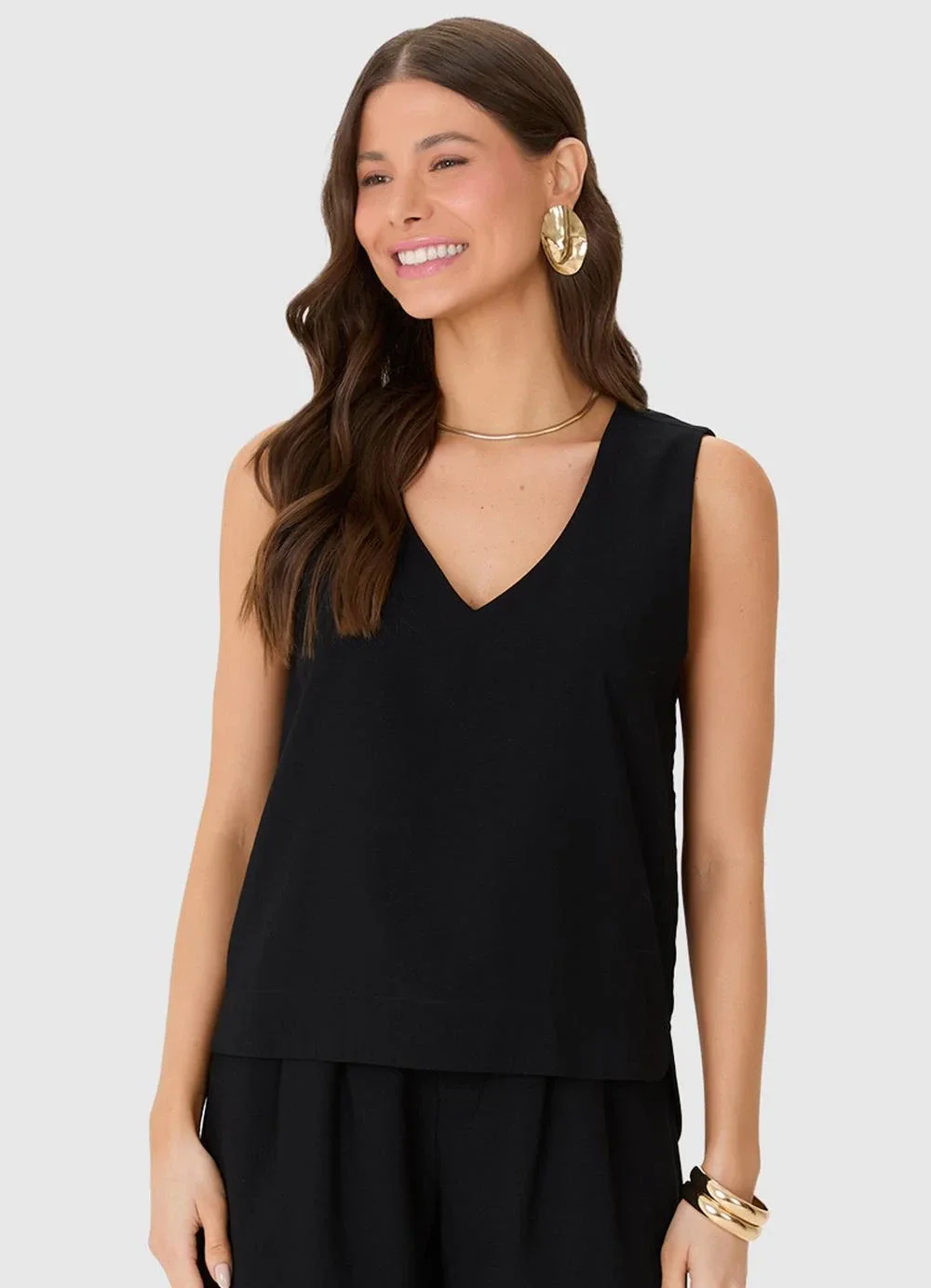 Malwee - Blusa Ampla Sarjada Decote "V" Preto
