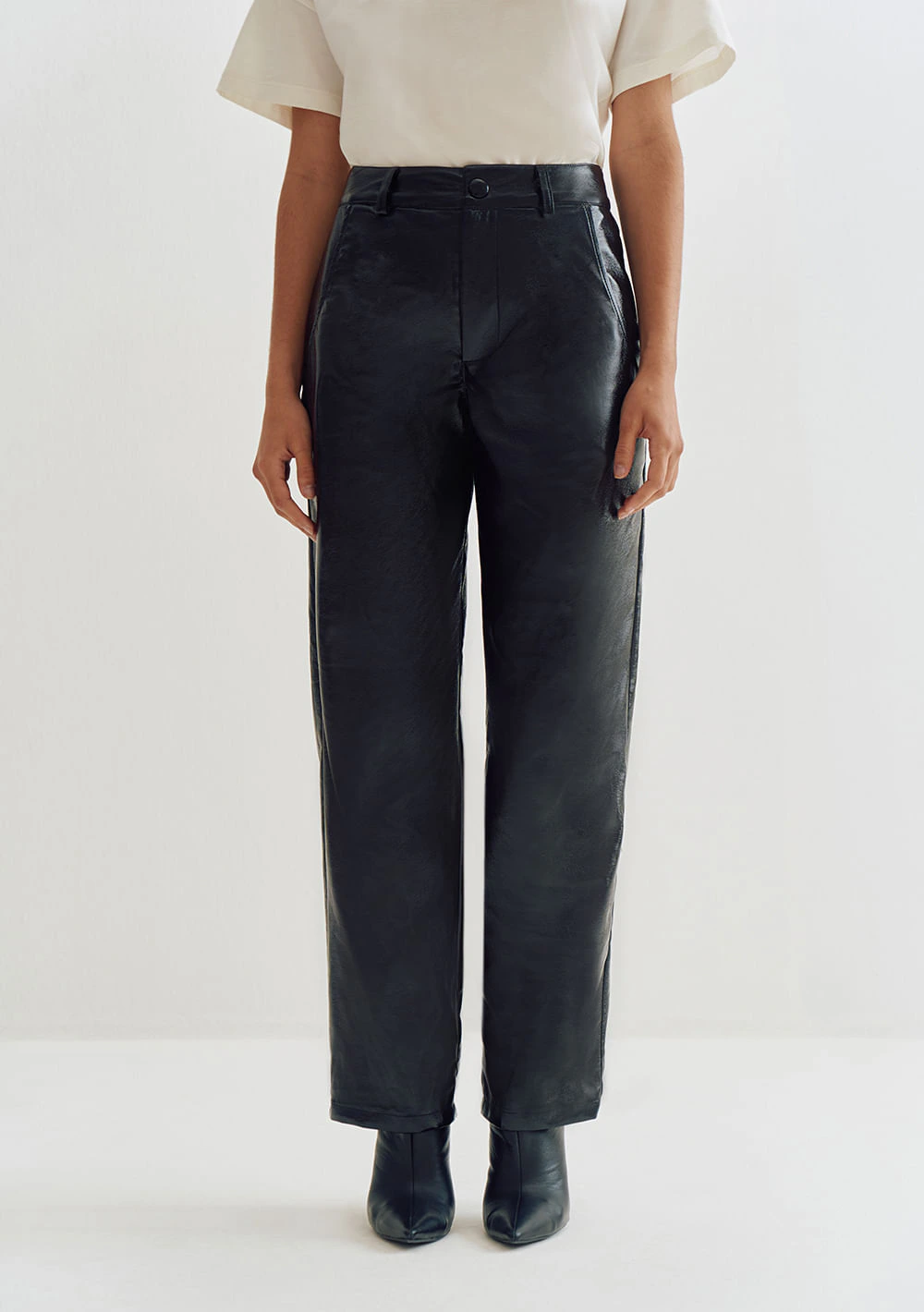 Calca Lebôh Boot Cut Cós Alto Com Bolso Preto